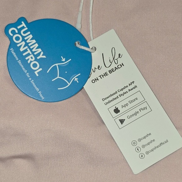 Cupshe Red One Piece Swimsuit Keyhole Back tummy control competiion back NWT S - Picture 4 of 5